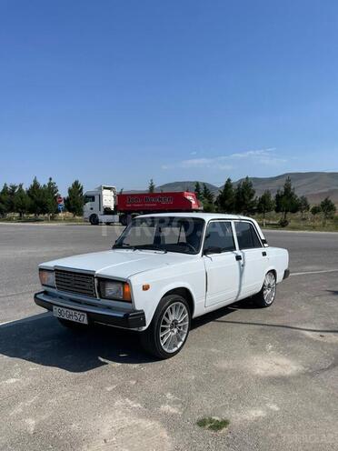 LADA (VAZ) 2107-1