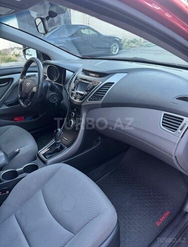 Hyundai Elantra-5