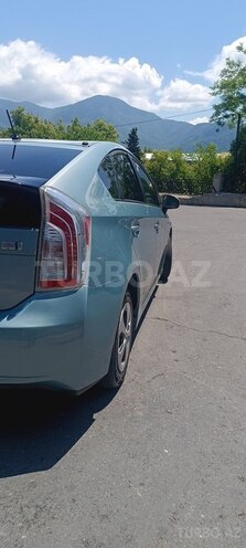 Toyota Prius-9