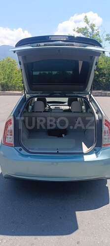 Toyota Prius-7