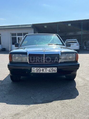 Mercedes 190-1