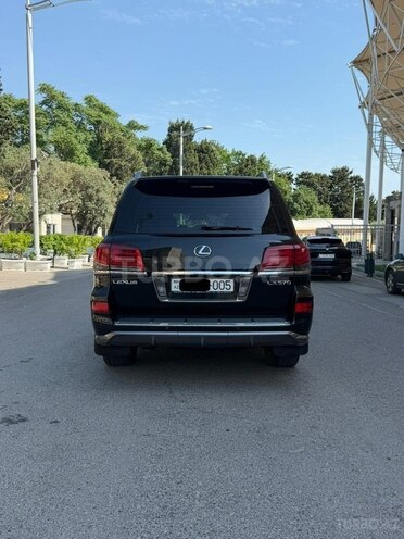 Lexus LX 570-2
