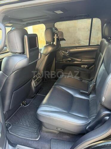 Lexus LX 570-13