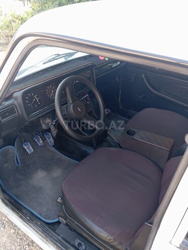 LADA (VAZ) 2107-4