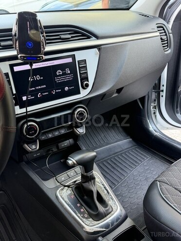 Kia Rio X-Line-8