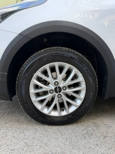Kia Rio X-Line-4