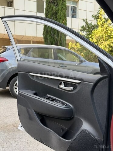 Kia Rio X-Line-7