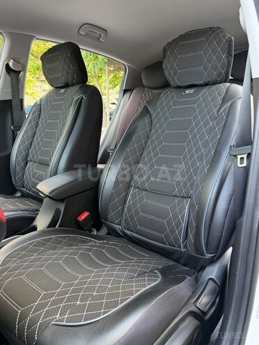 Kia Rio X-Line-11