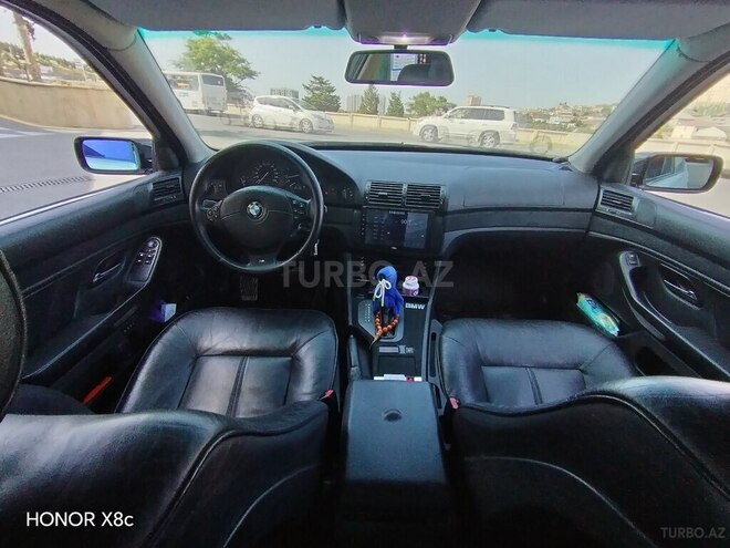 BMW 523-9