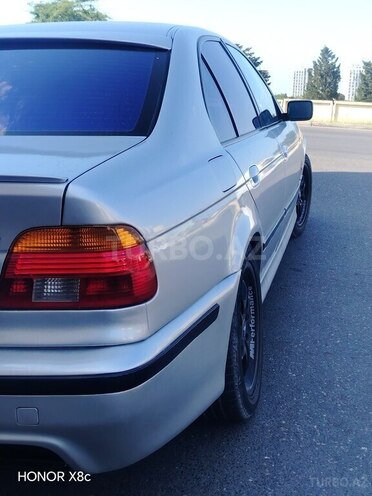 BMW 523-16
