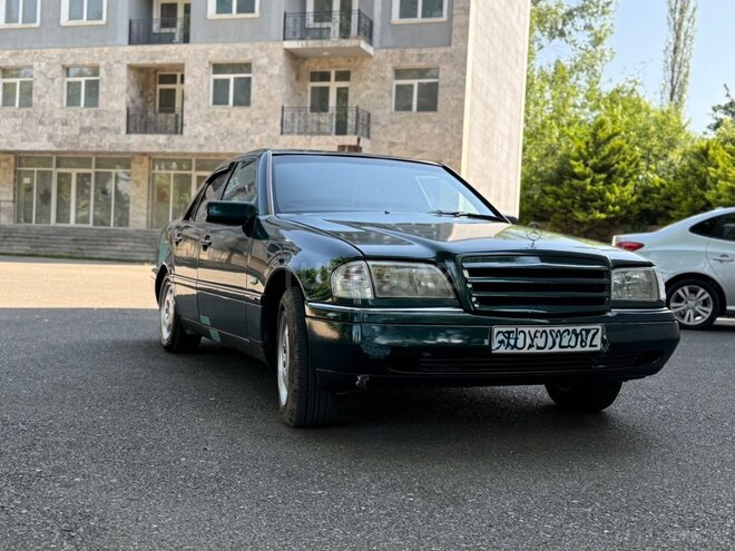 Mercedes C 200-4