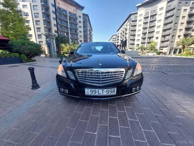 Mercedes E 200-1