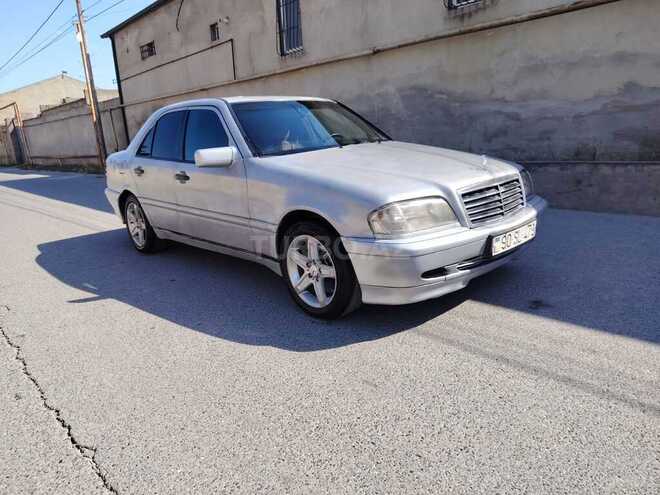 Mercedes C 250-12