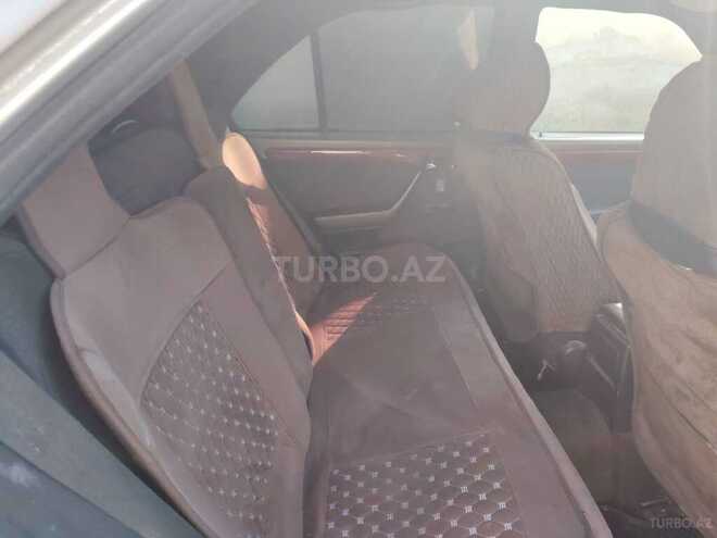 Mercedes C 250-9