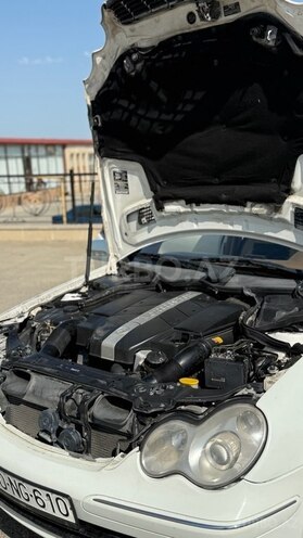 Mercedes C 240-11