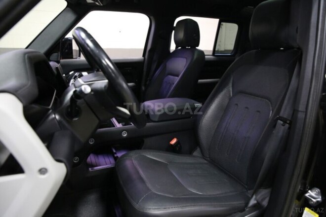 Land Rover Defender-11