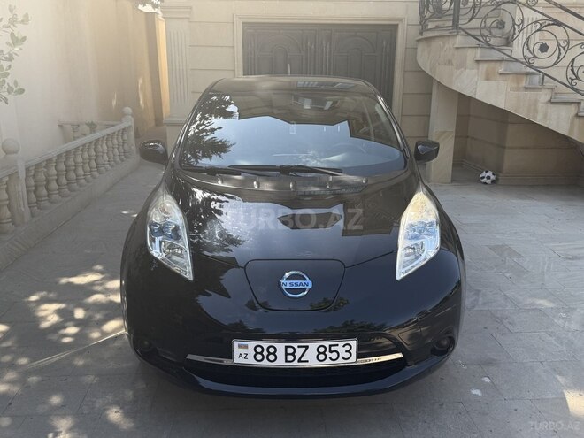 Nissan Leaf-1