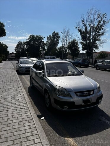 Kia Rio-2