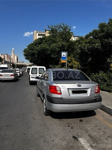 Kia Rio-4