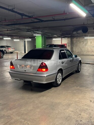 Mercedes C 200-3