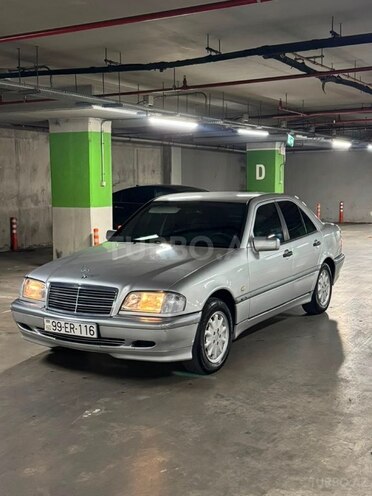 Mercedes C 200-2
