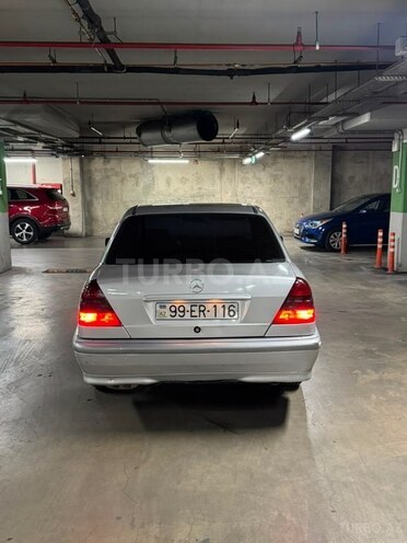 Mercedes C 200-7