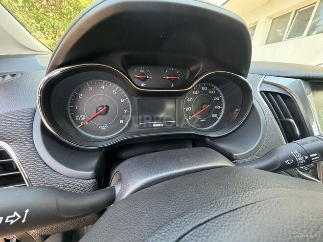 Chevrolet Cruze-8