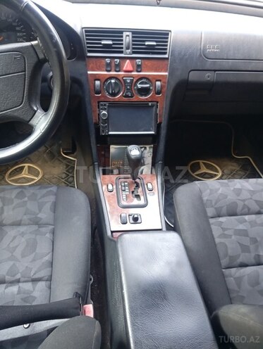 Mercedes C 180-6