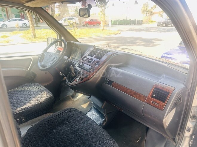 Mercedes Vito 112 CDI-11