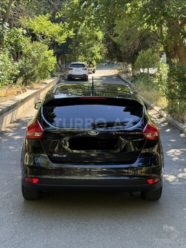 Ford Focus-2