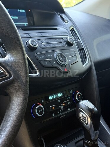 Ford Focus-3