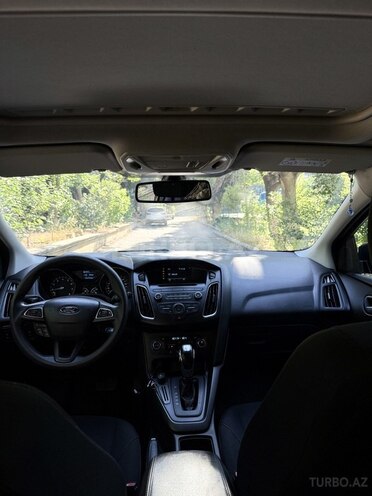 Ford Focus-5