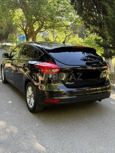 Ford Focus-7