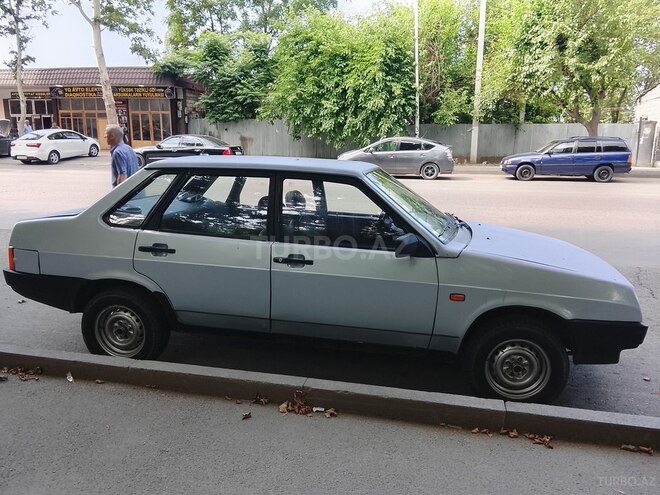 LADA (VAZ) 21099-3