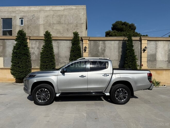 Mitsubishi L200-3