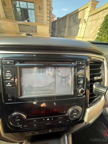 Mitsubishi L200-16