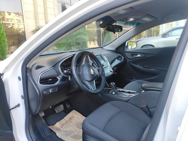 Chevrolet Malibu-11