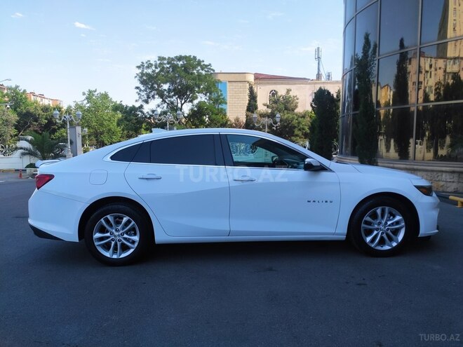Chevrolet Malibu-5