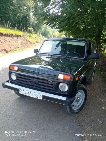 LADA (VAZ) Niva-8