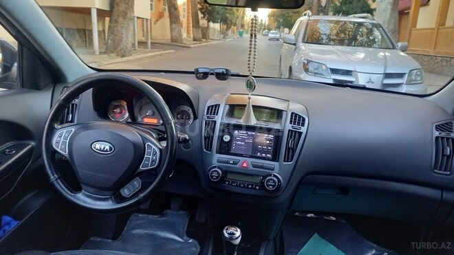 Kia Ceed-14