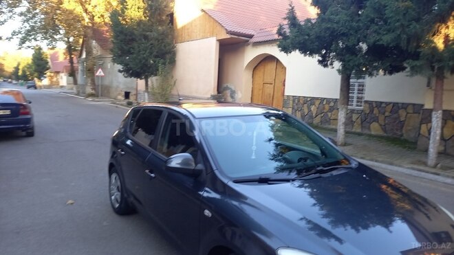 Kia Ceed-21