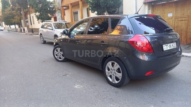 Kia Ceed-17
