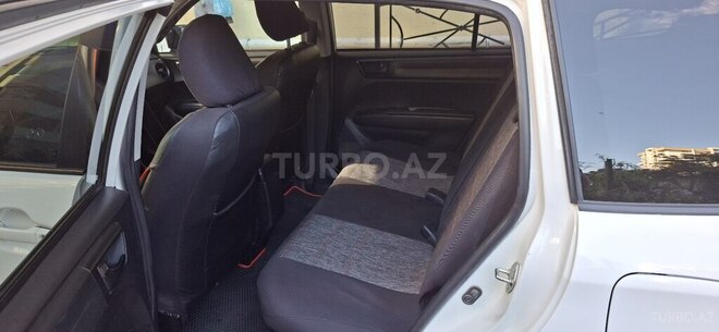 Toyota Corolla Fielder-9