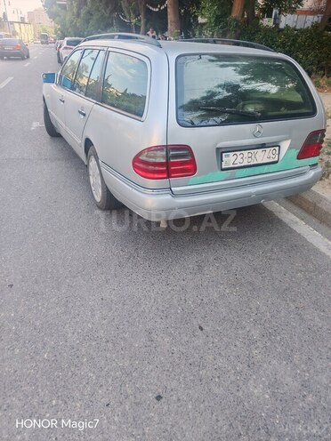 Mercedes E 240-6