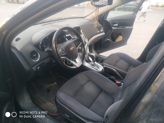 Chevrolet Cruze-9