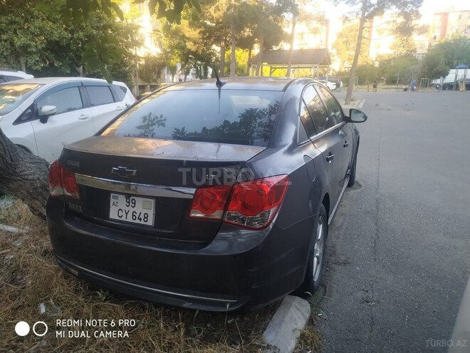 Chevrolet Cruze-10