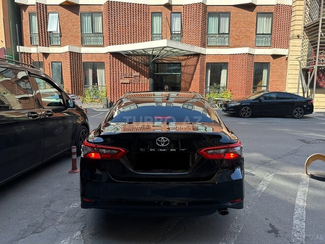 Toyota Camry-5