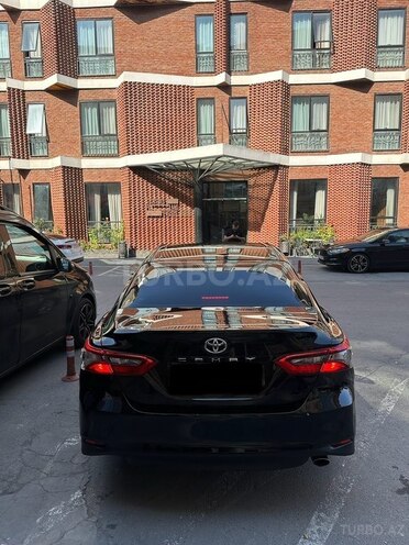 Toyota Camry-7