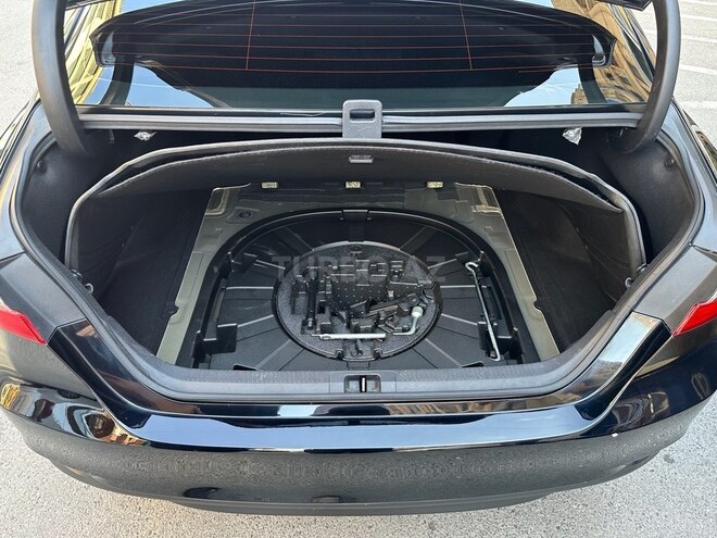 Toyota Camry-12