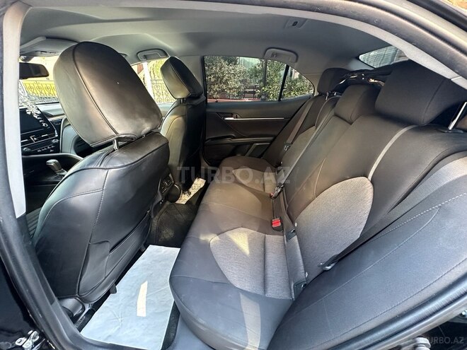 Toyota Camry-17